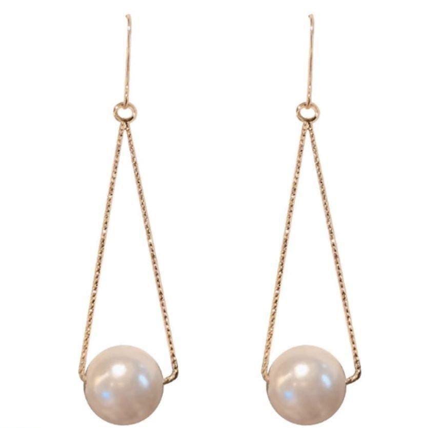 Elegant Butterfly Pearl Ring – Timeless Charm