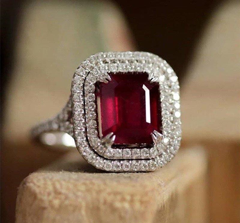 Radiant Ruby Halo Ring – Glamorous & Bold