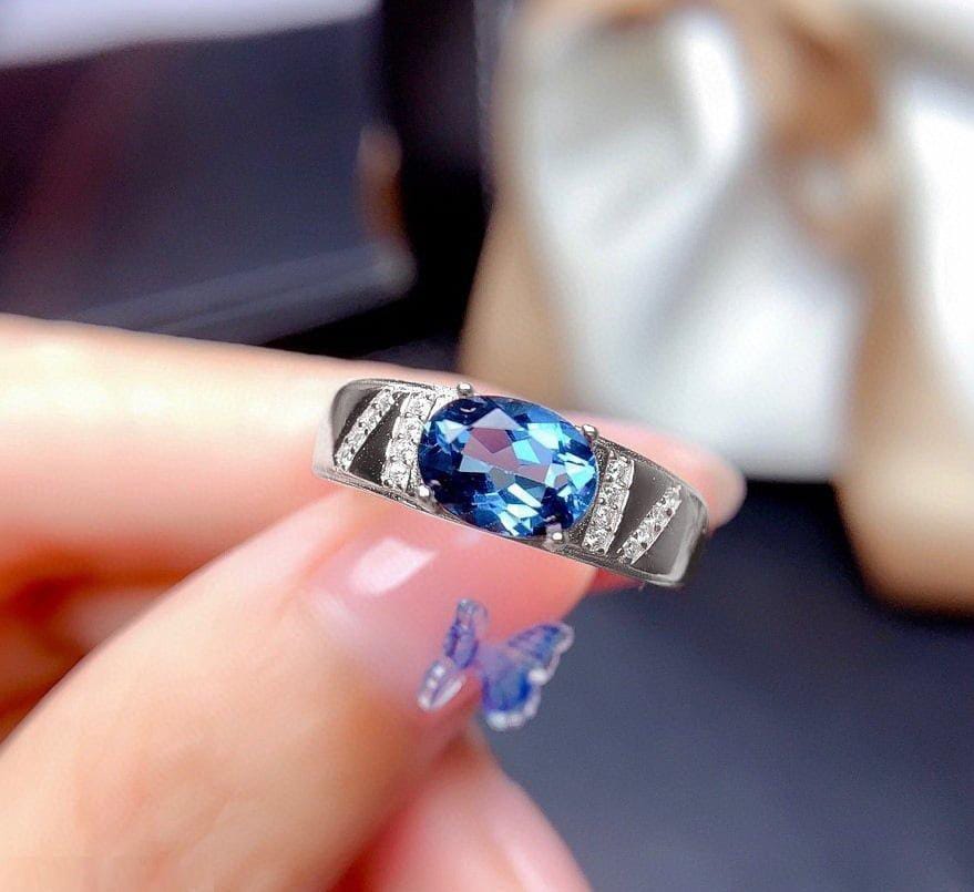 Blue Sapphire Charm Ring – Bold & Elegant