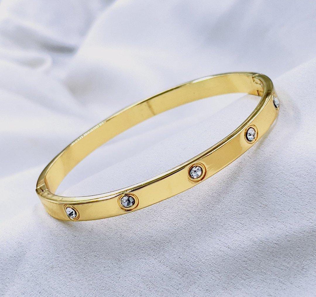 Luxury Gold-Plated Bangle Bracelet – Sleek & Timeless Design