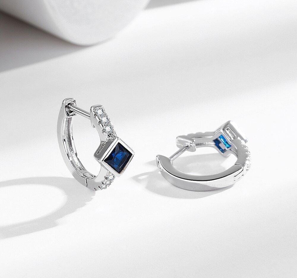 Elegant Black Diamond Hoop Earrings – Modern & Minimalist Design
