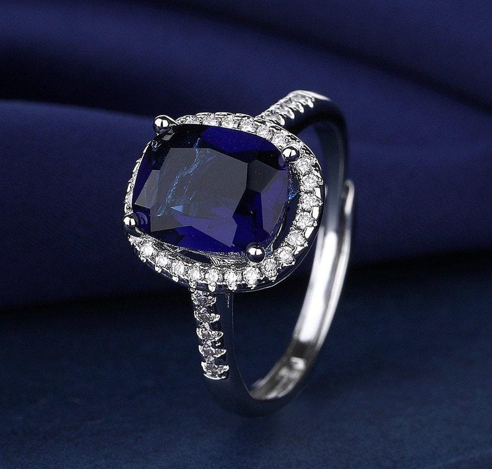 Royal Blue Cushion-Cut Jewelry Set – Necklace, Earrings & Ring with Halo Accents