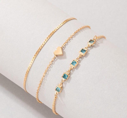 Minimalist Gold Layered Bracelet Set – Dainty & Elegant
