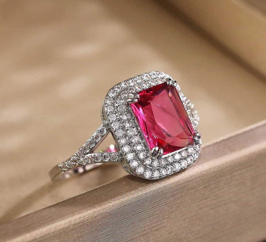 Radiant Ruby Halo Ring – Glamorous & Bold