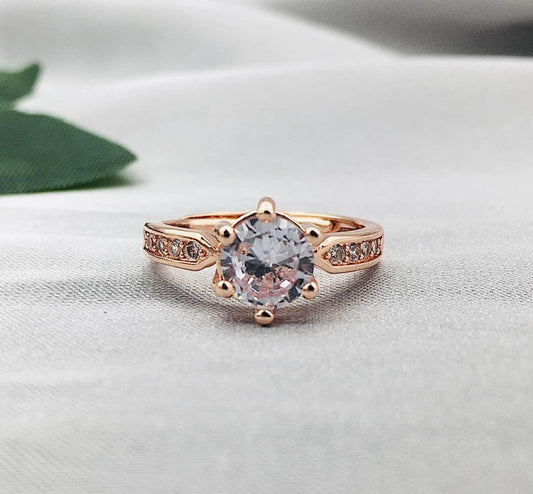 Rose Gold Solitaire Ring – Timeless & Radiant
