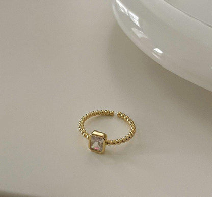 Minimalist Gold Beaded Ring – Adjustable with Clear Gemstone Accent