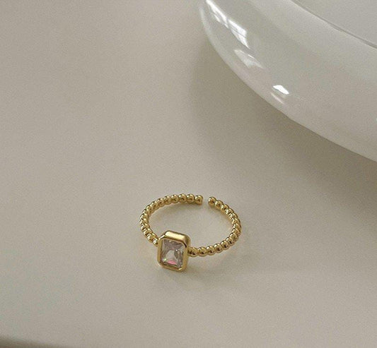 Minimalist Gold Beaded Ring – Adjustable with Clear Gemstone Accent