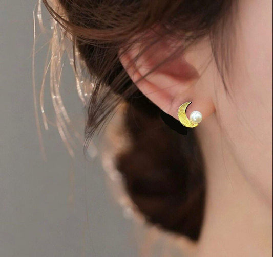 Elegant Crescent Moon Pearl Stud Earrings – Gold Finish