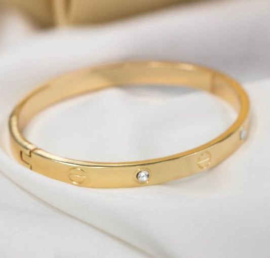 Luxury Gold-Plated Bangle Bracelet – Sleek & Timeless Design