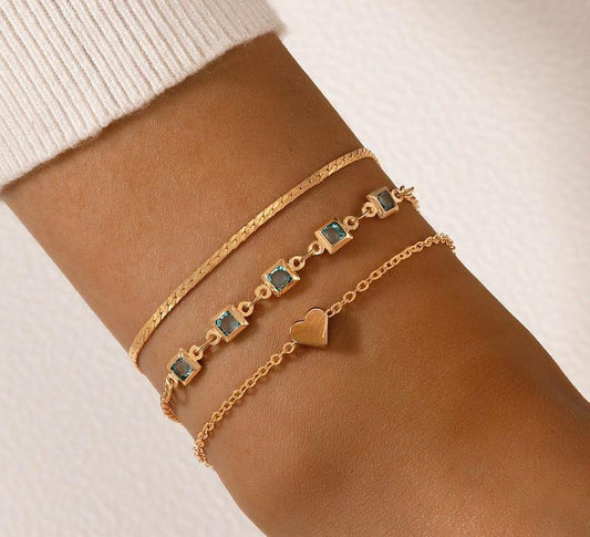 Minimalist Gold Layered Bracelet Set – Dainty & Elegant