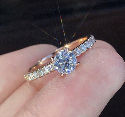 Classic Solitaire Engagement Ring – Timeless & Radiant