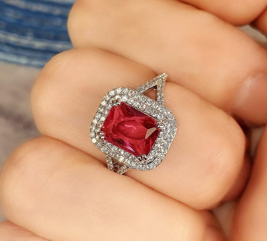 Radiant Ruby Halo Ring – Glamorous & Bold