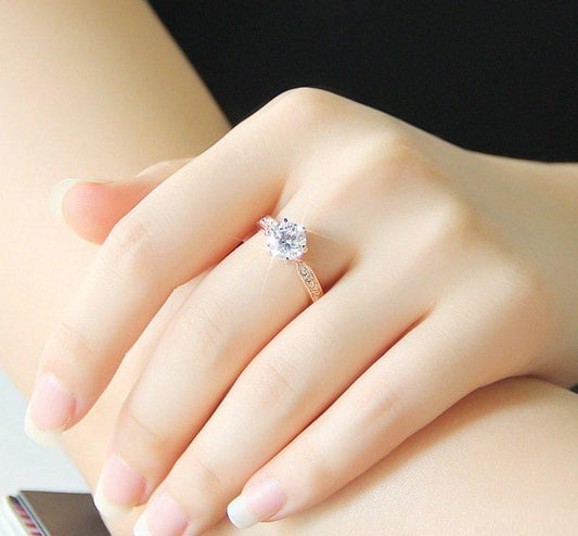 Rose Gold Solitaire Ring – Timeless & Radiant
