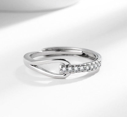 Silver Knot Diamond Ring – Sleek & Sparkling.