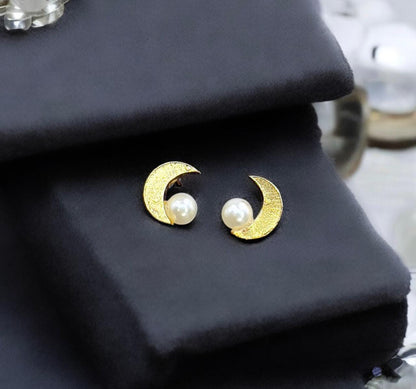 Elegant Crescent Moon Pearl Stud Earrings – Gold Finish