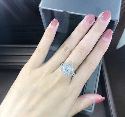 Double Halo Princess-Cut Sparkle Ring – Radiant Brilliance